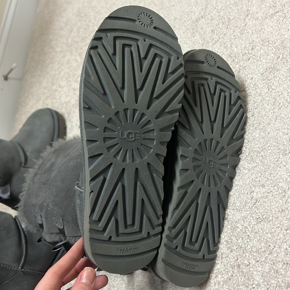 Ugg Gray Bailey Bow Boots - Picture 7 of 7